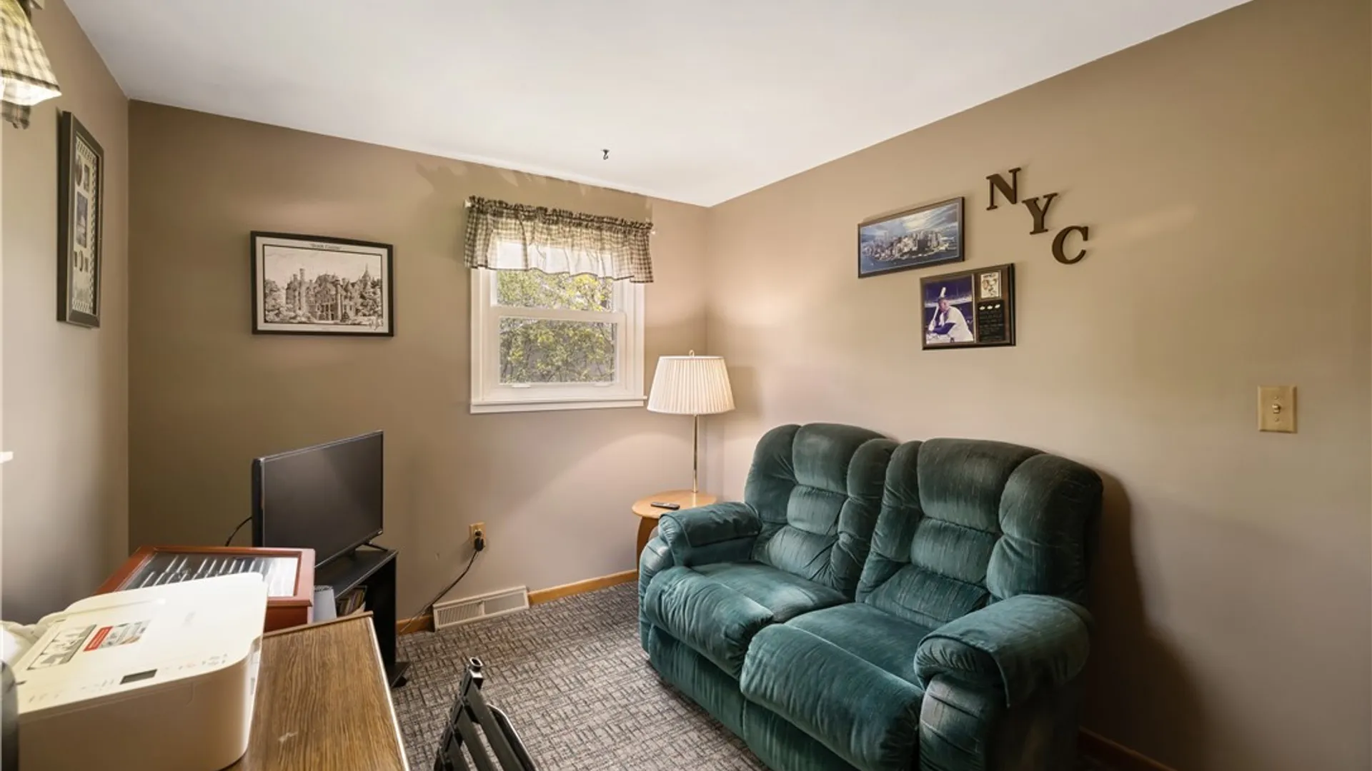 Property at 7 Lark Path, Clay, NY 13090 19
