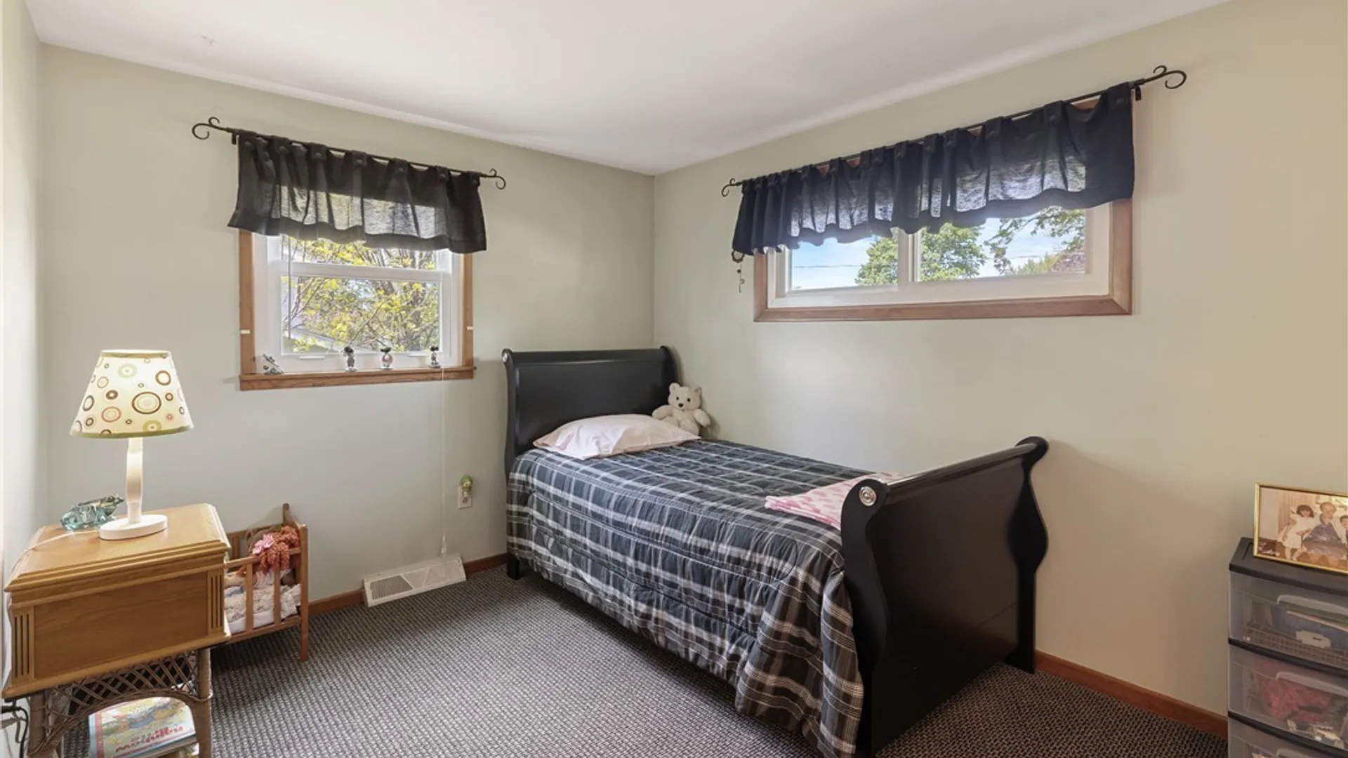 Property at 7 Lark Path, Clay, NY 13090 21