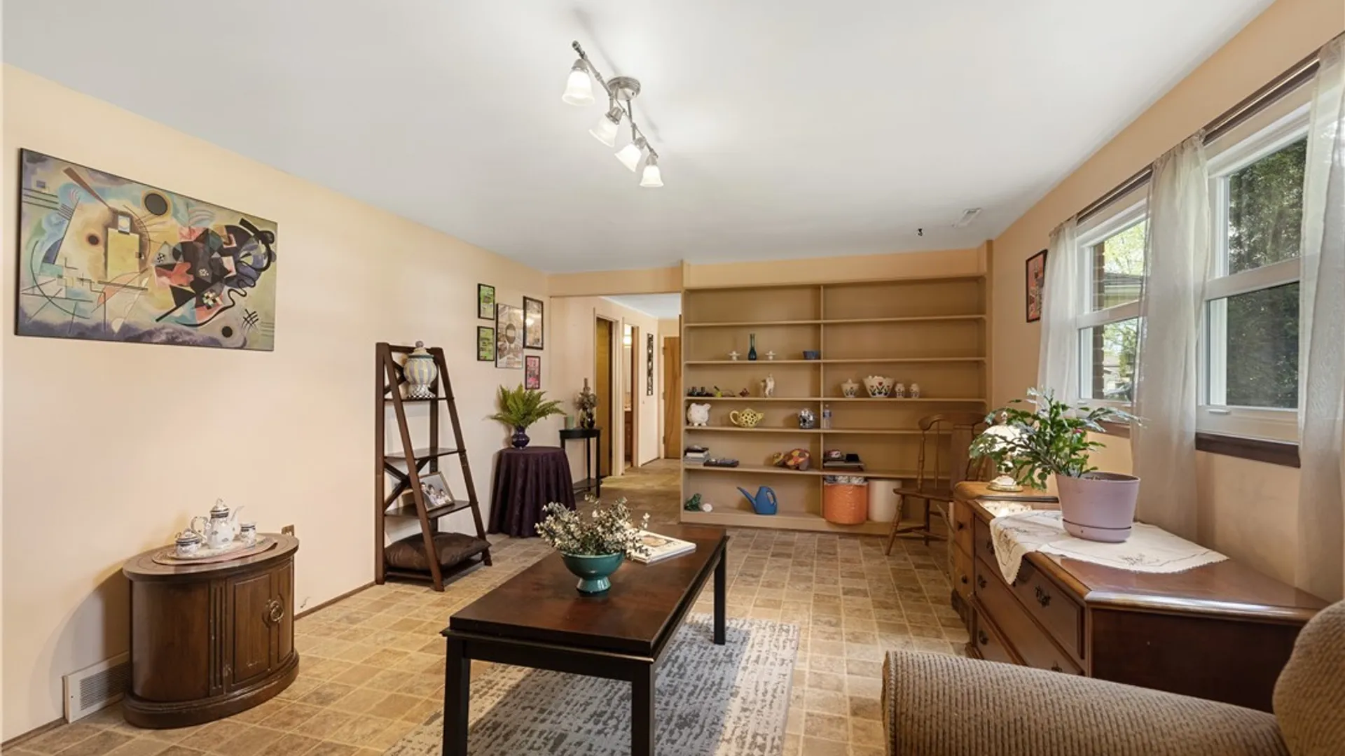 Property at 7 Lark Path, Clay, NY 13090 25