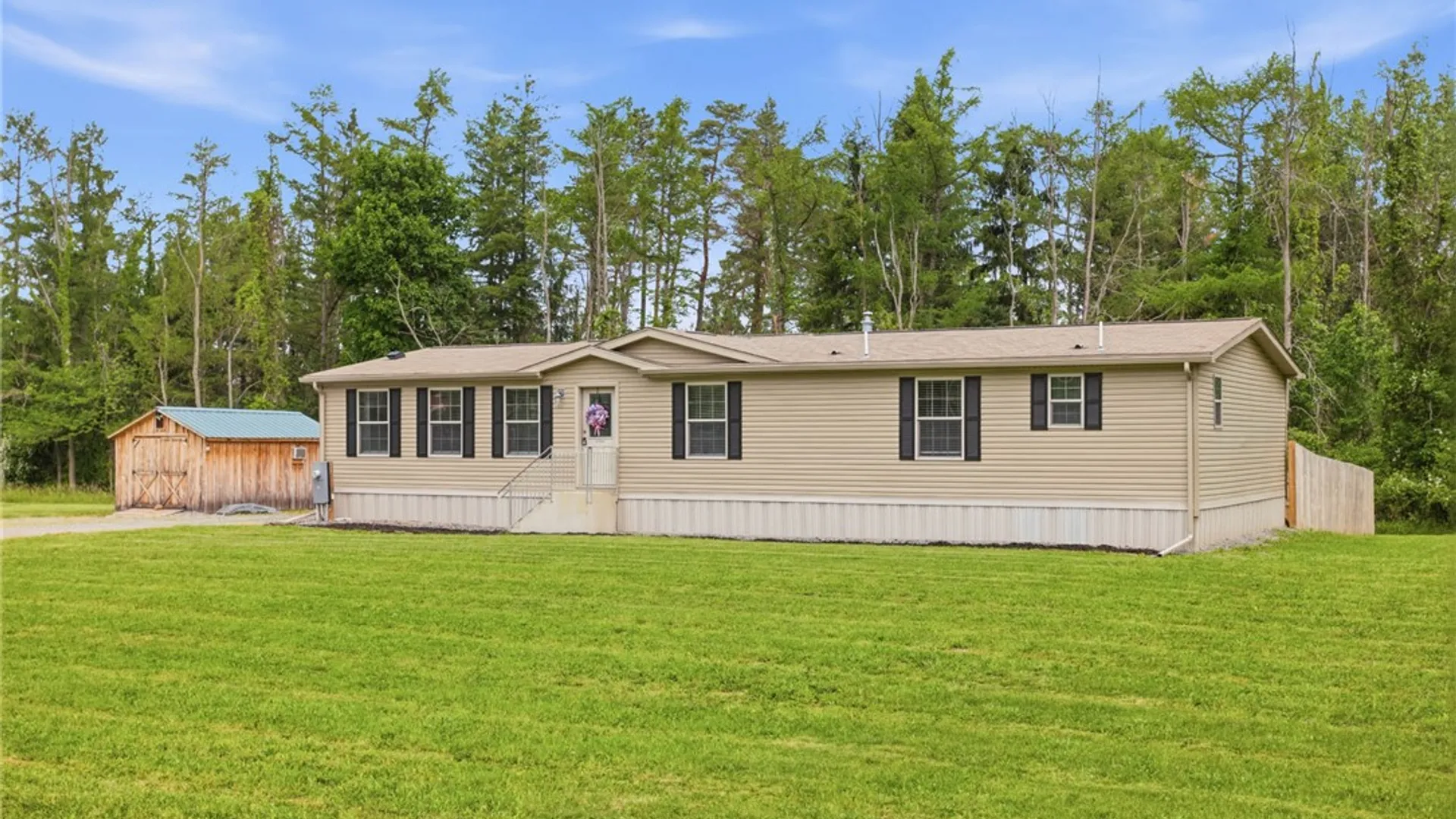 Property at 6725 Swamp Road, Byron, NY 14422 3