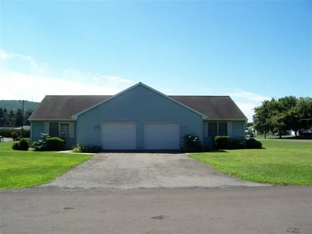 Property at 118 Vinel Circle, Horseheads, NY 14845