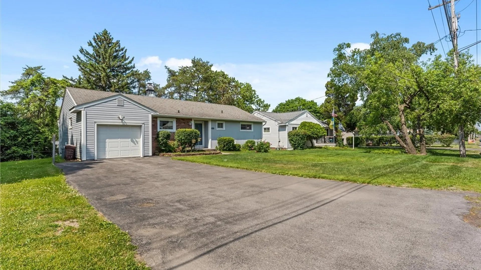 Property at 413 Mountainview Avenue, Syracuse, NY 13224 4