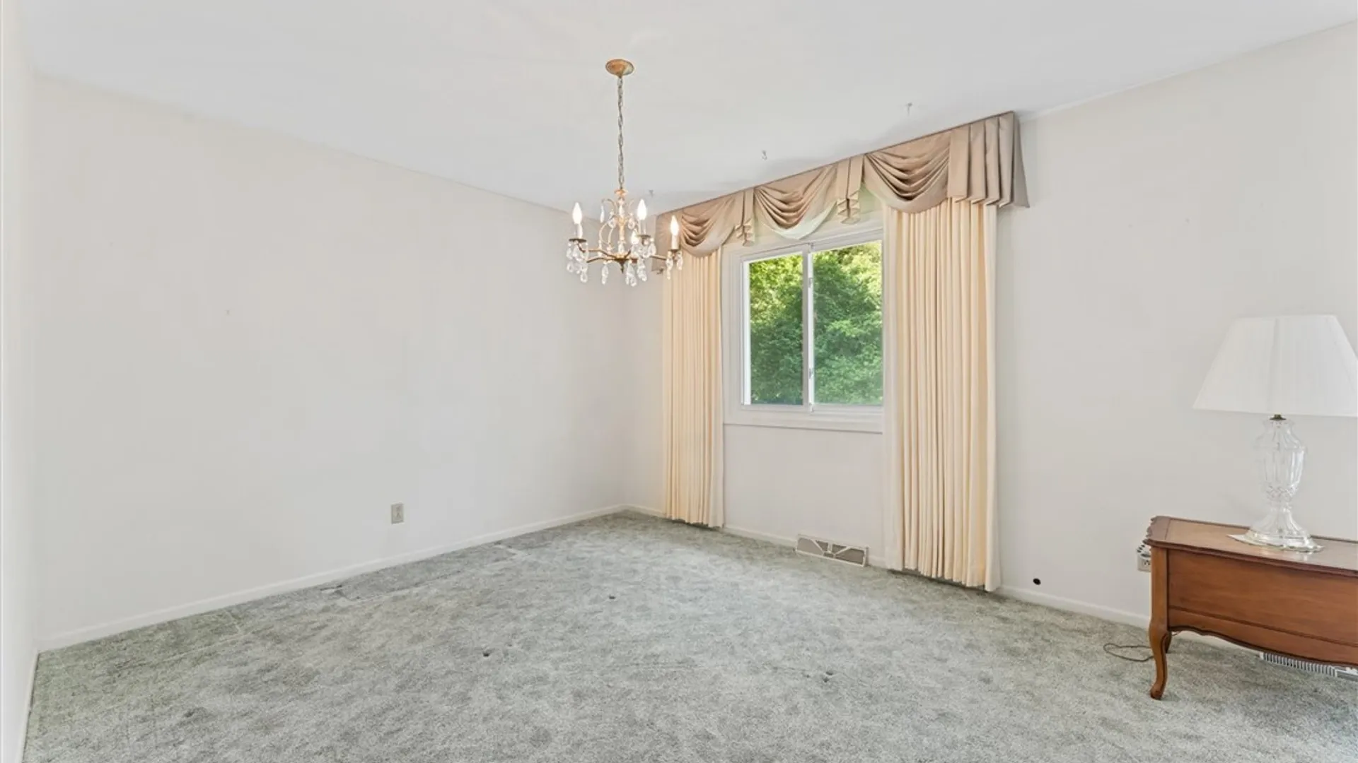 Property at 413 Mountainview Avenue, Syracuse, NY 13224 12