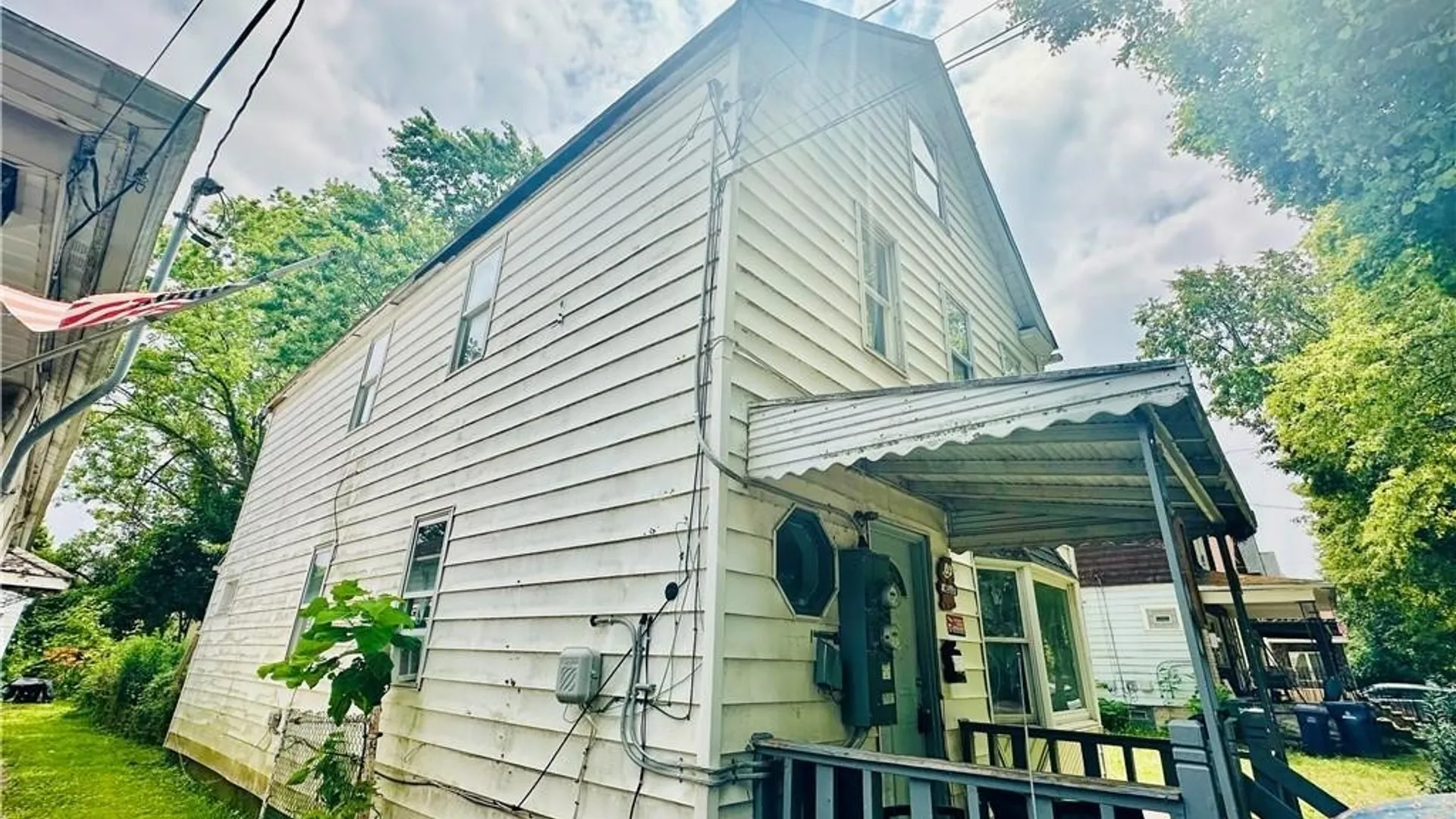 Property at 253 Gold Street, Buffalo, NY 14206 3