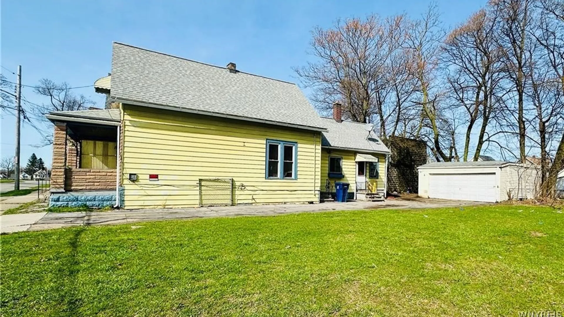 Property at 301 Peach Street, Buffalo, NY 14204 4