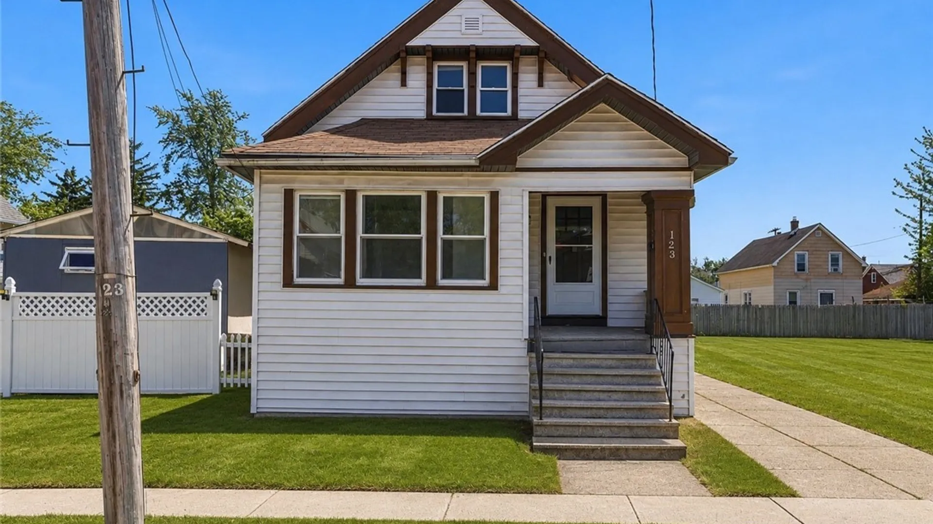 Property at 123 Courtland Avenue, Buffalo, NY 14215 2