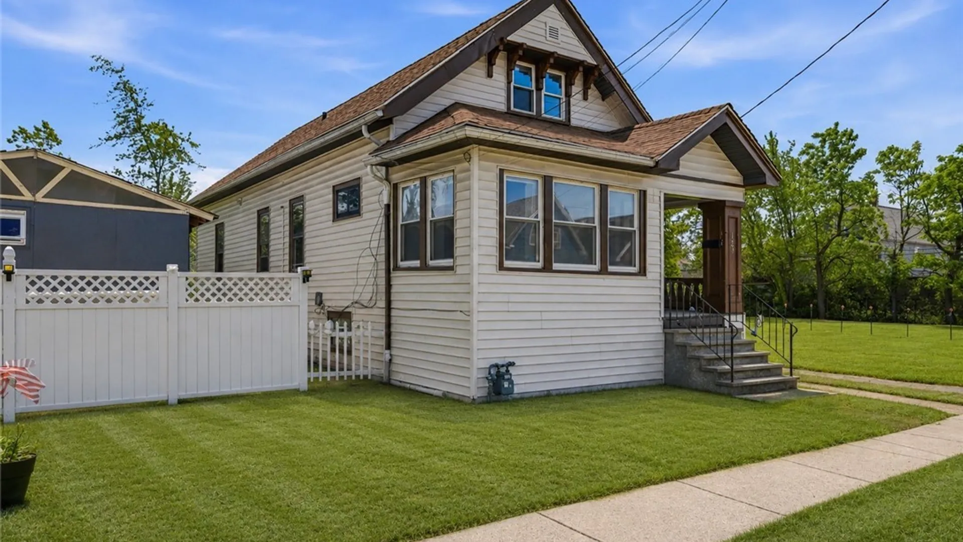 Property at 123 Courtland Avenue, Buffalo, NY 14215 3