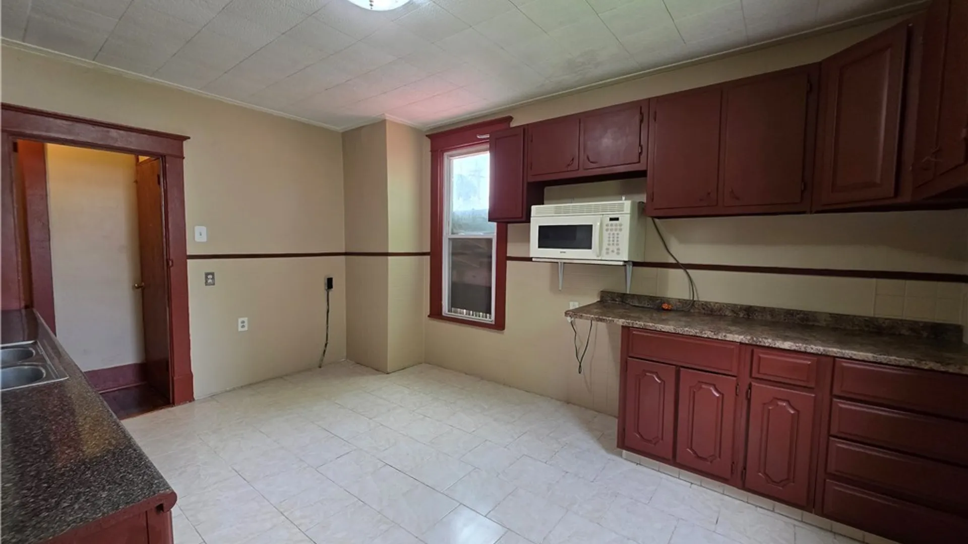 Property at 601 Eagle Street, Utica, NY 13501 12