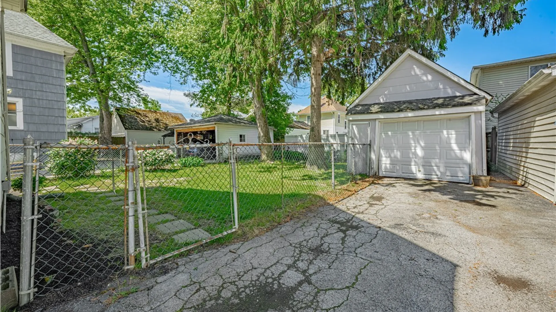 Property at 118 Zimmerman Street, North Tonawanda, NY 14120 7