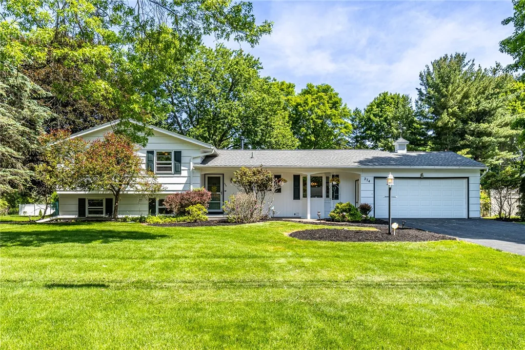 Property at 274 Parkview Drive, Penfield, NY 14625
