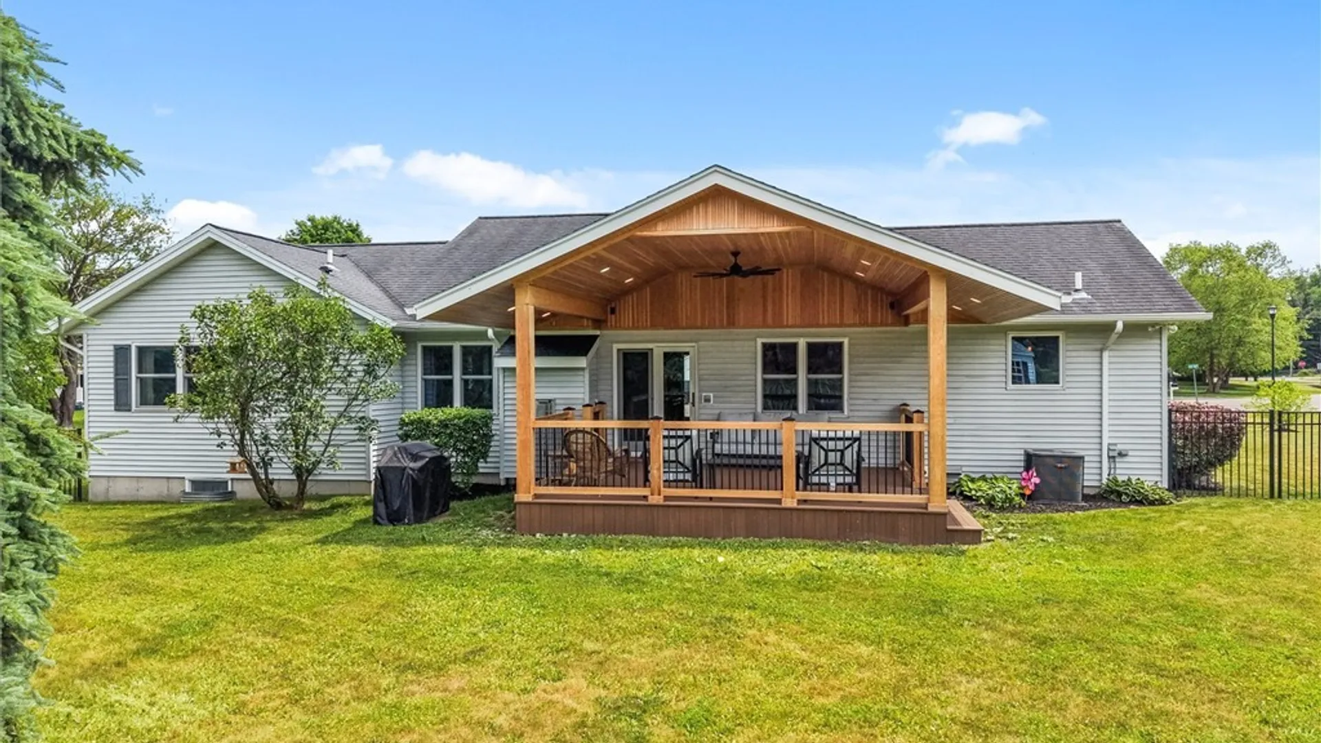 Property at 3627 Worthington Place, Cortlandville, NY 13045 41