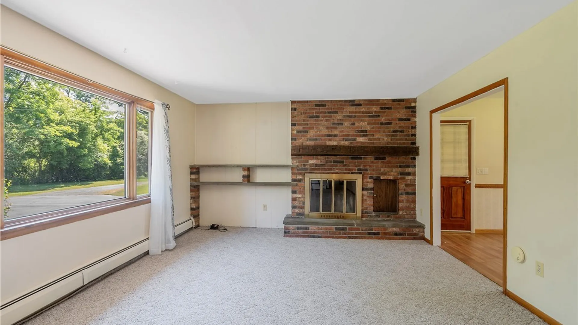 Property at 6305 1/2 Newport Road, Camillus, NY 13164 7