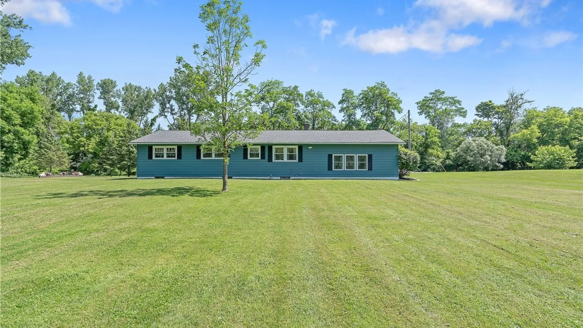Property at 6305 1/2 Newport Road, Camillus, NY 13164 36