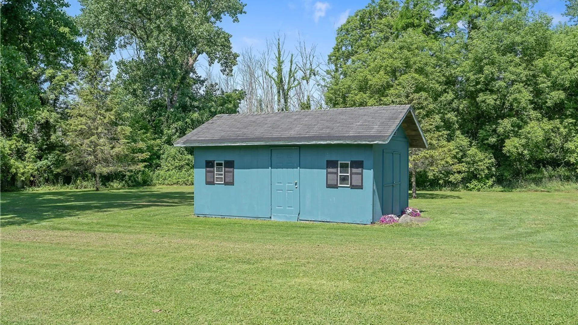 Property at 6305 1/2 Newport Road, Camillus, NY 13164 37