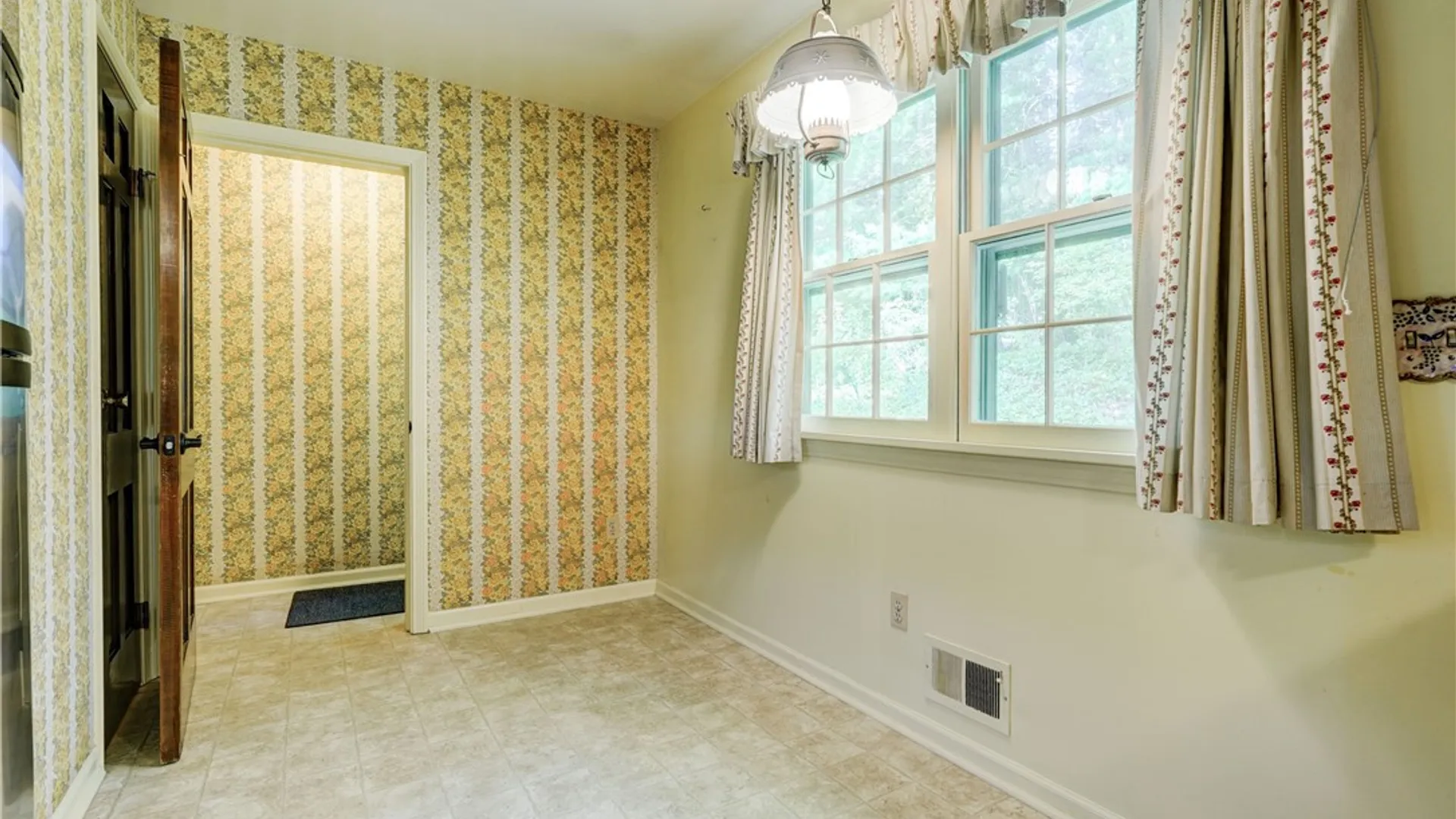 Property at 44 Kings Lacey, Perinton, NY 14450 13
