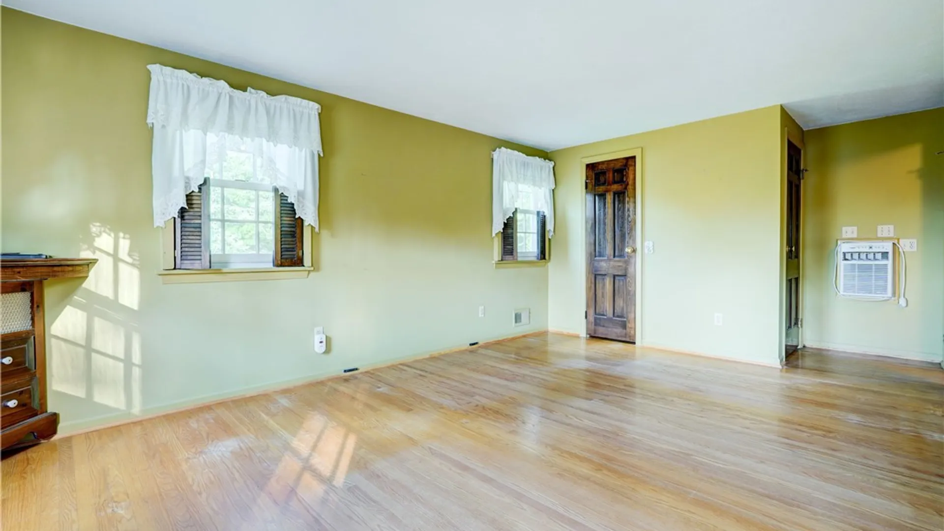 Property at 44 Kings Lacey, Perinton, NY 14450 21