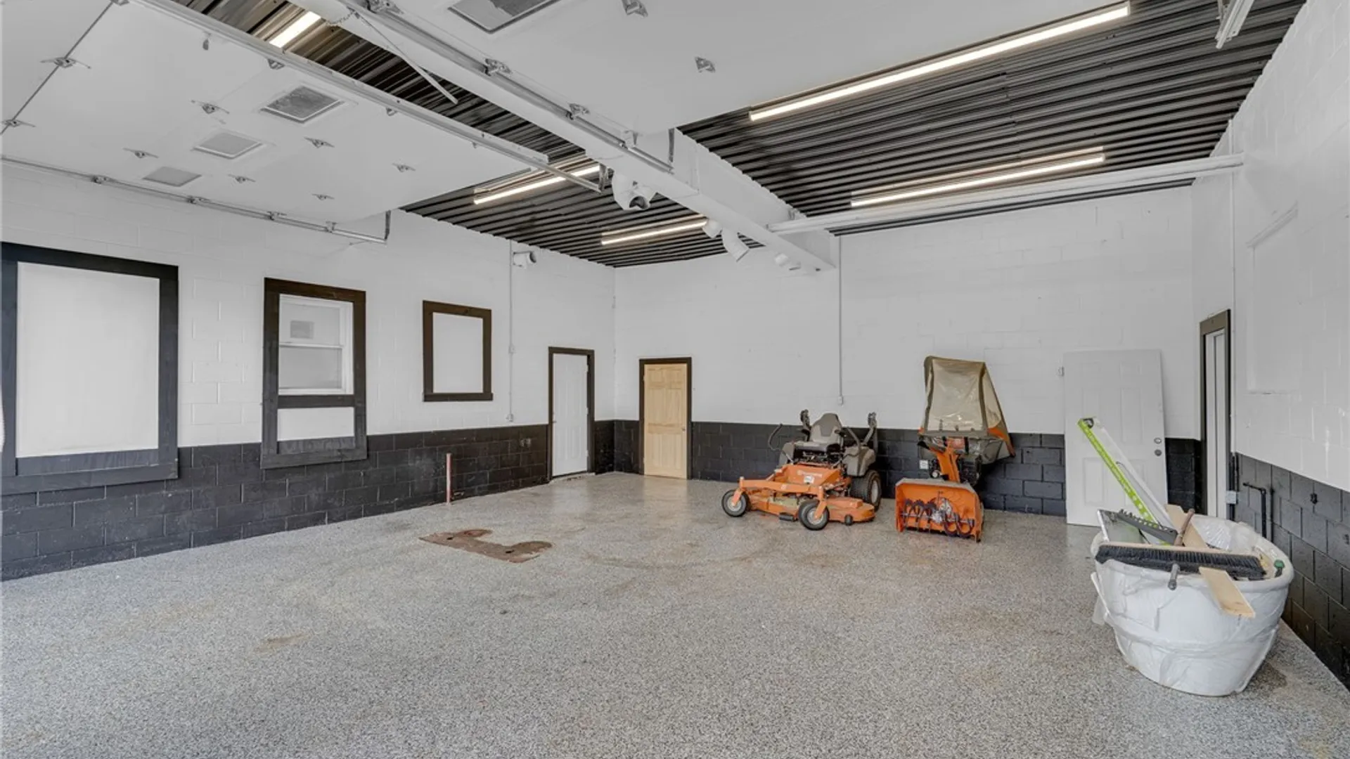 Property at 1001 N Main Street, Yorkshire, NY 14042 18