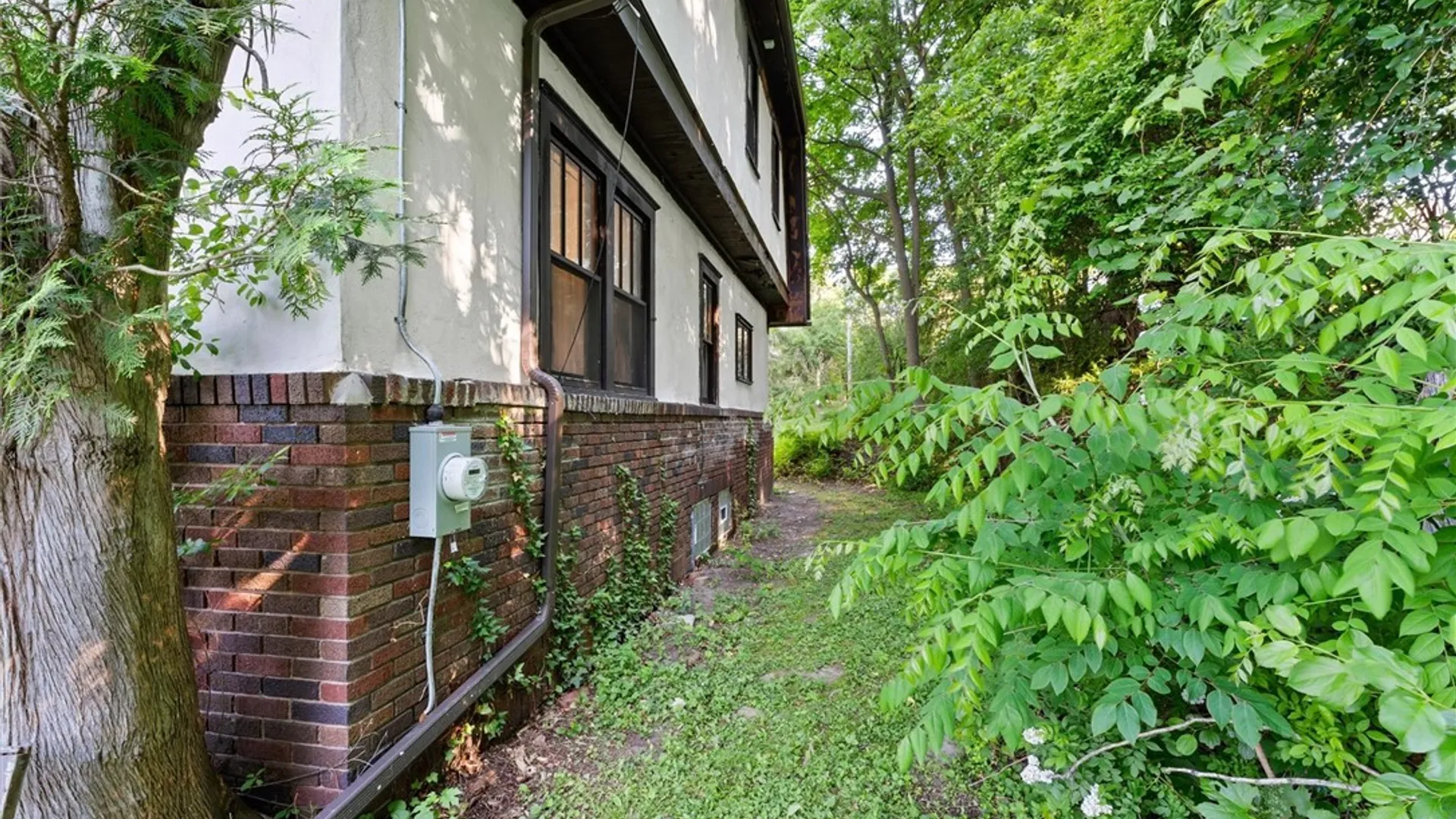 Property at 303-05 Barrington Road, Syracuse, NY 13214 44