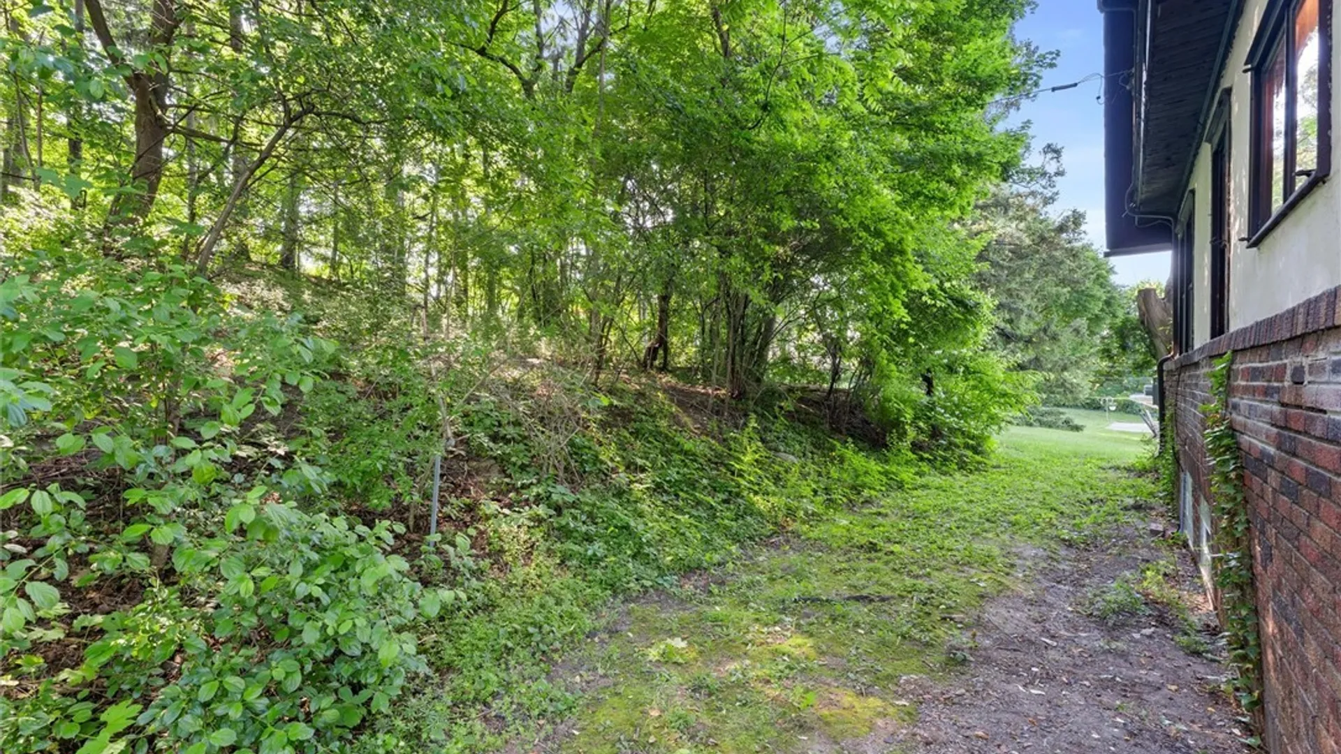 Property at 303-05 Barrington Road, Syracuse, NY 13214 45