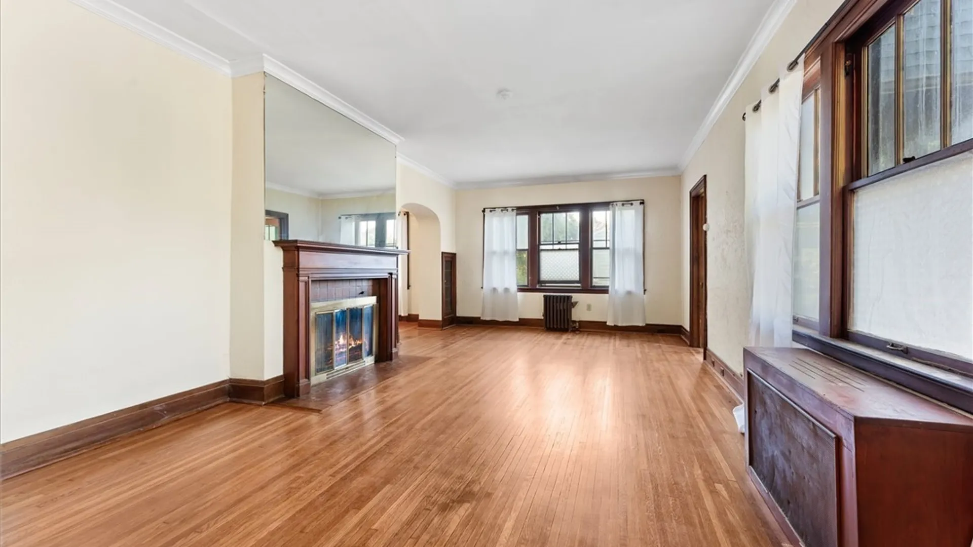 Property at 303-05 Barrington Road, Syracuse, NY 13214 4