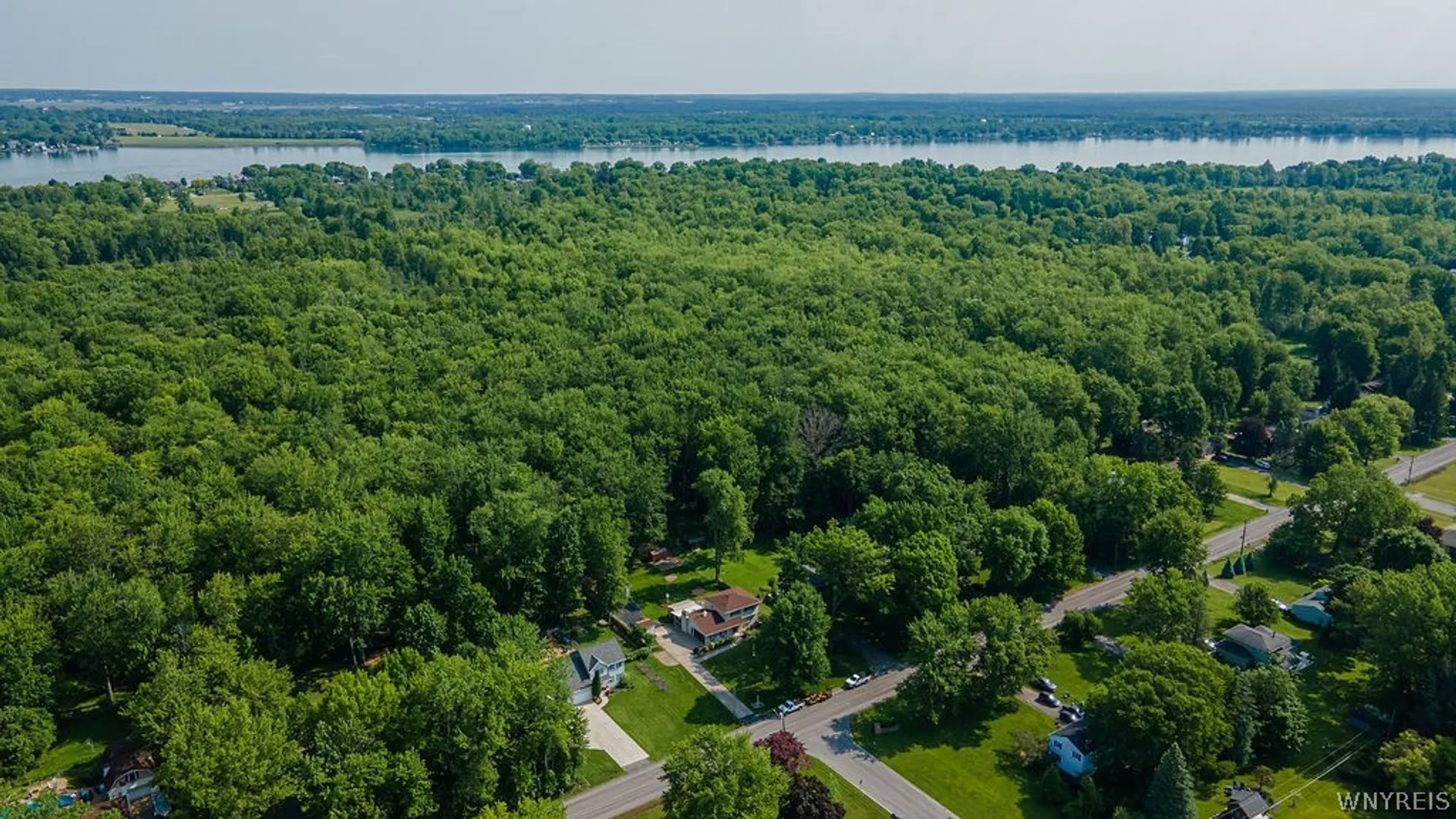 Property at 1631 Huth Road, Grand Island, NY 14072 4