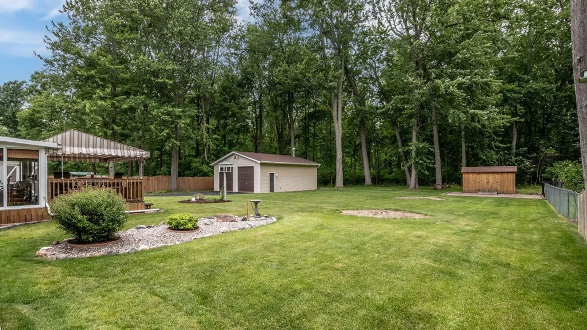 Property at 1631 Huth Road, Grand Island, NY 14072 7