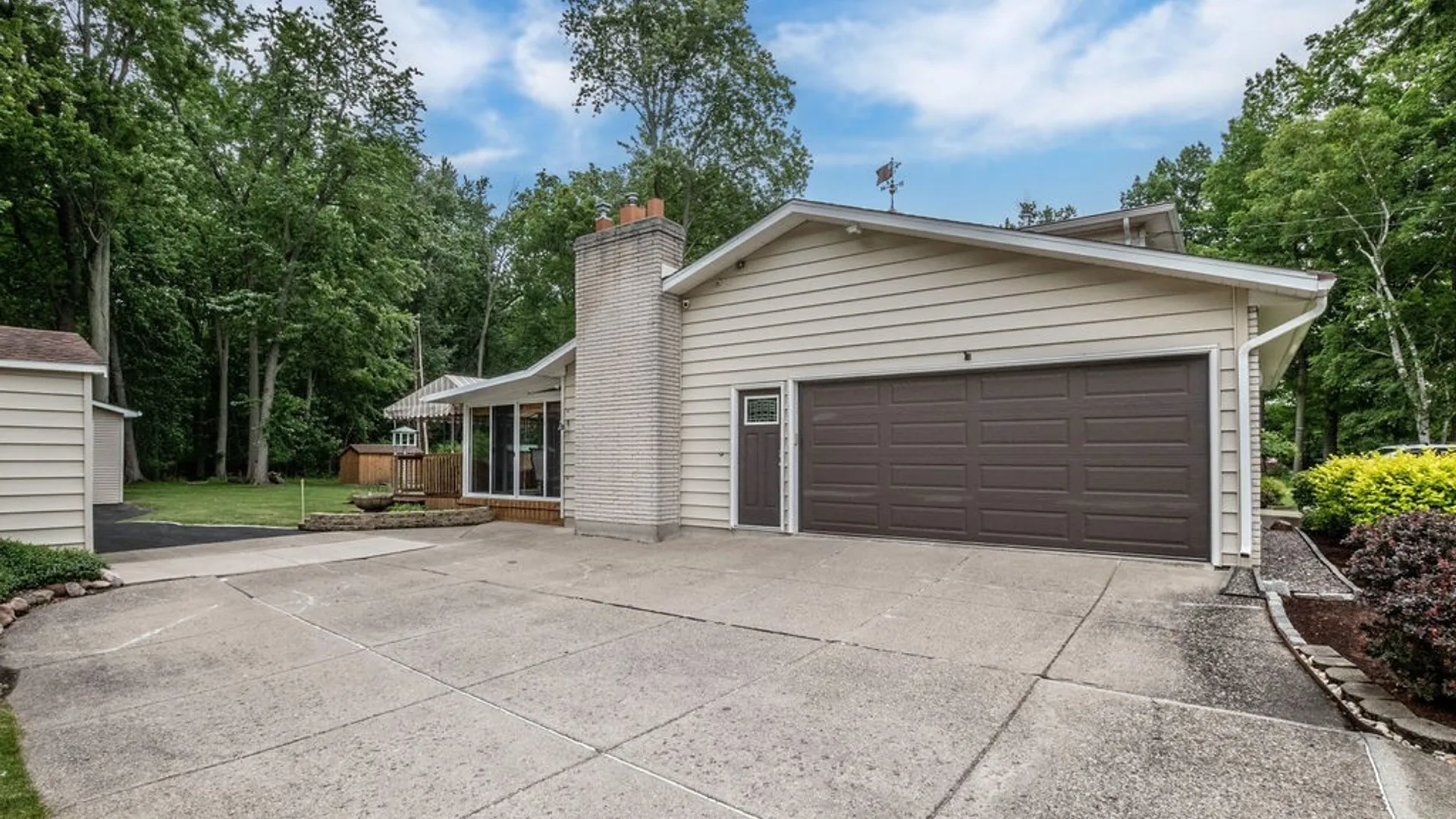 Property at 1631 Huth Road, Grand Island, NY 14072 38