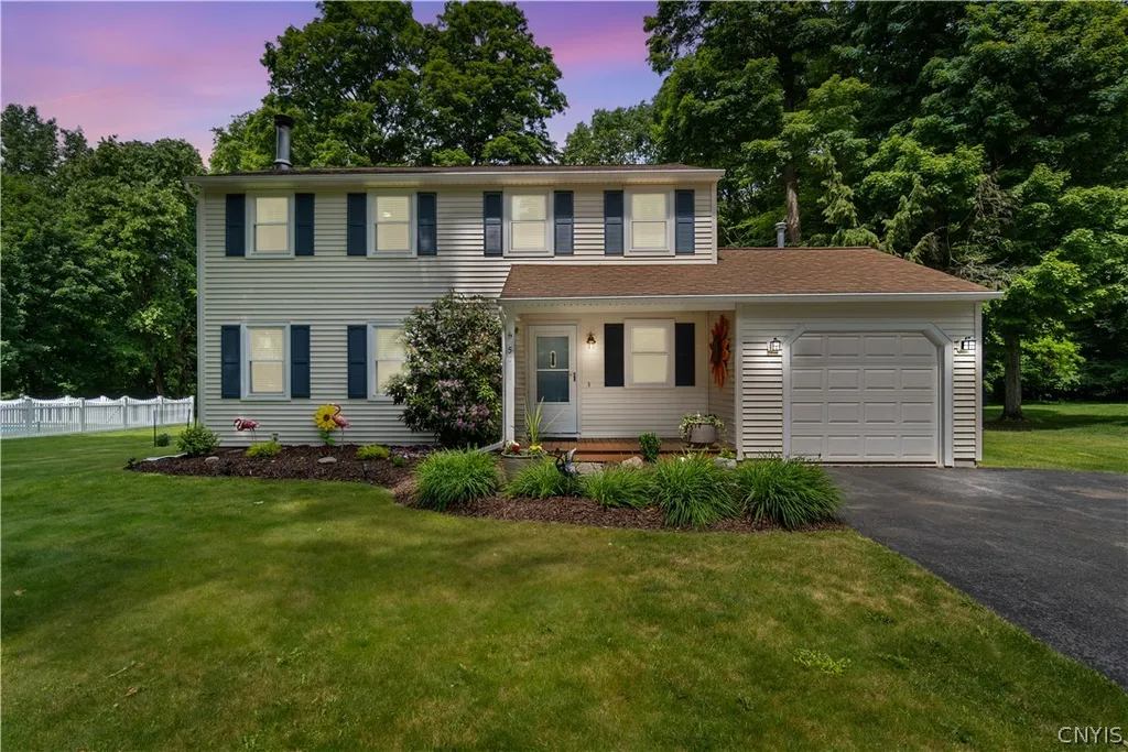 Property at 5 Ironwood Drive, Schroeppel, NY 13132