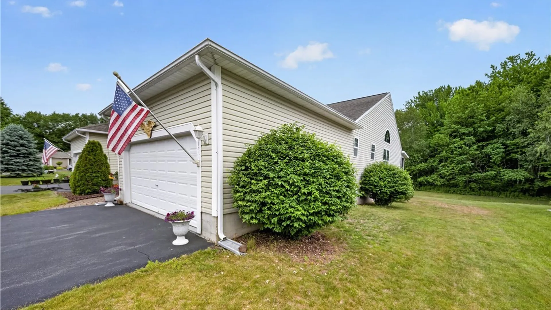 Property at 112 Sleeth Mill Circle, Cicero, NY 13212 4