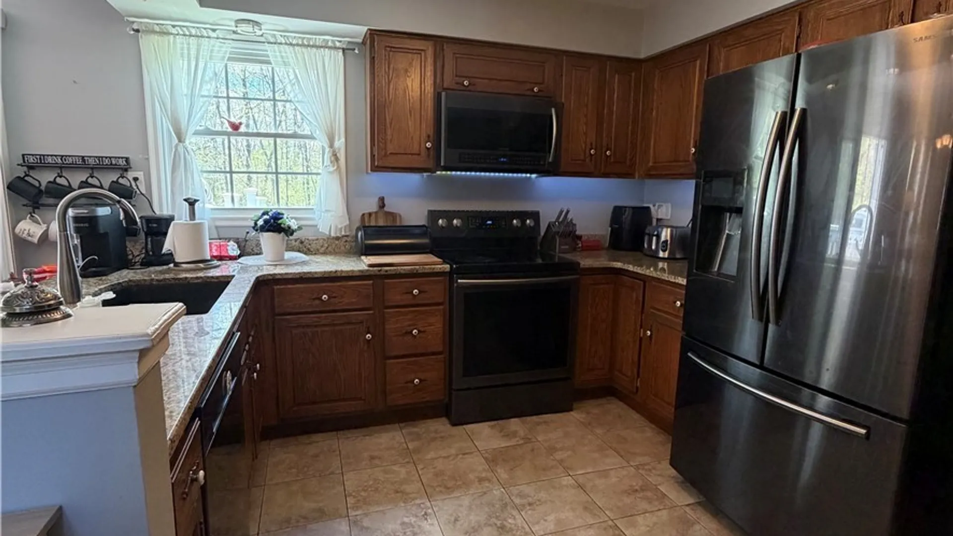 Property at 9525 Woodlawn Drive, Cicero, NY 13029 11