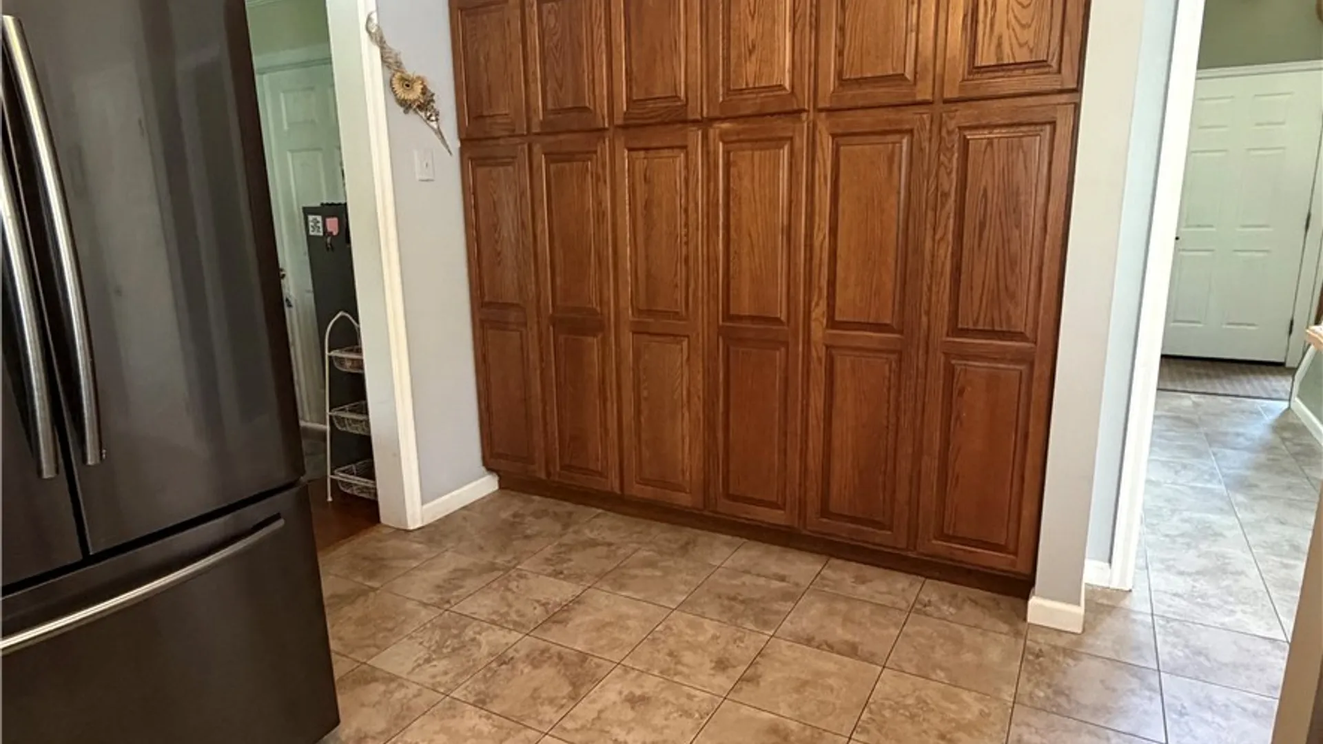 Property at 9525 Woodlawn Drive, Cicero, NY 13029 14