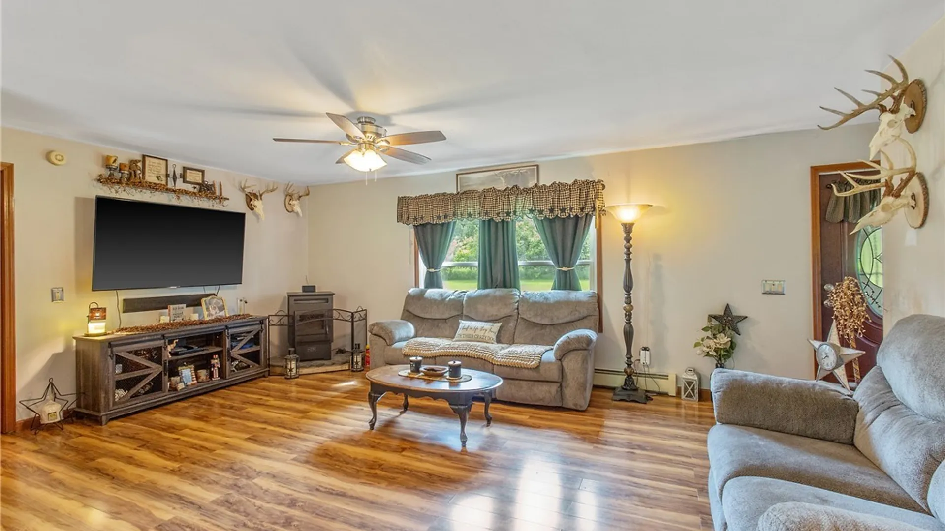Property at 955 Middle Road, Scriba, NY 13126 5