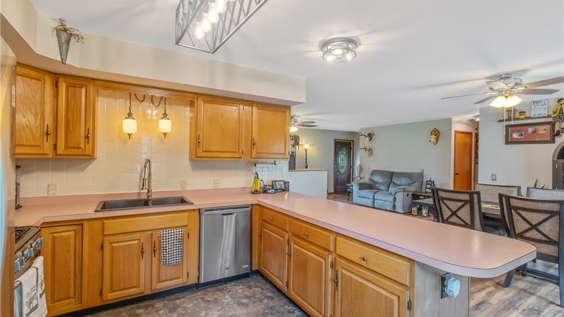 Property at 955 Middle Road, Scriba, NY 13126 10