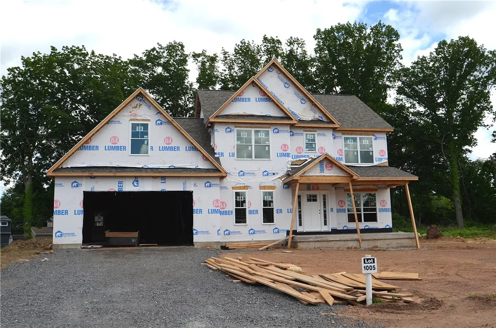 Property at 90 Fairbourne Park, Greece, NY 14626