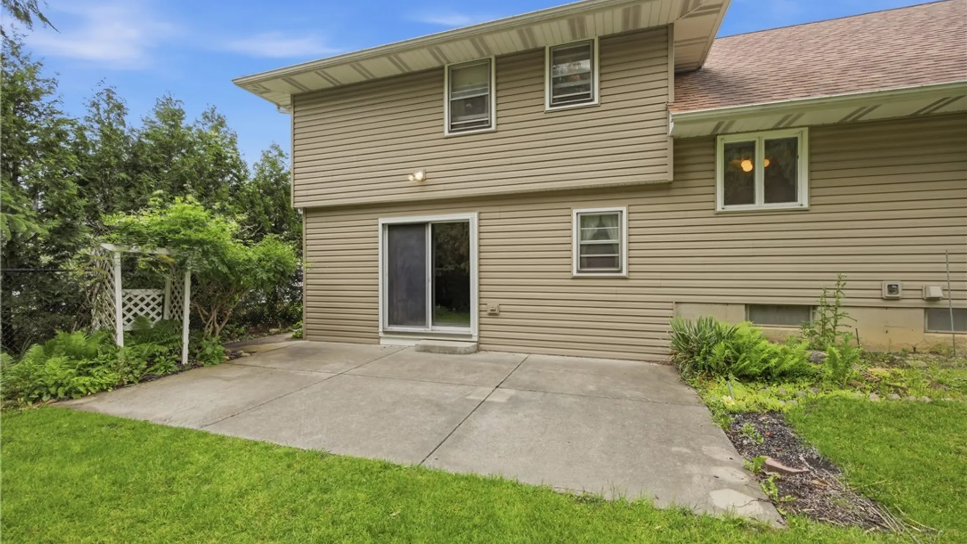 Property at 169 Cranwood Drive, West Seneca, NY 14224 32