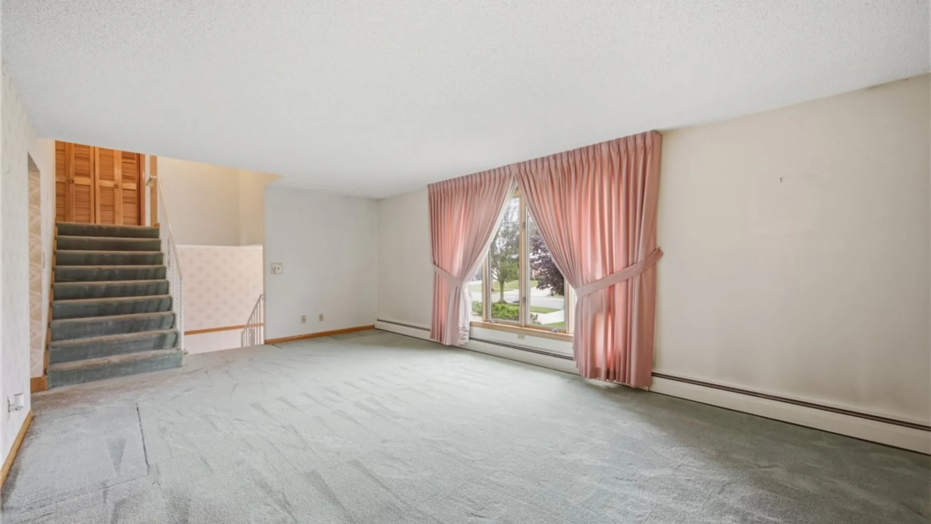 Property at 169 Cranwood Drive, West Seneca, NY 14224 9