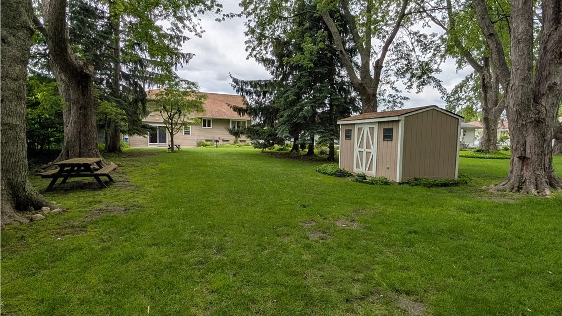 Property at 169 Cranwood Drive, West Seneca, NY 14224 36