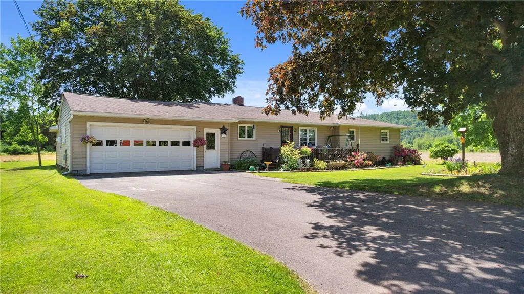 Property at 920 County Road 39, Bainbridge, NY 13733