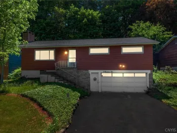 Property at 510 Hillsboro Parkway, Syracuse, NY 13214