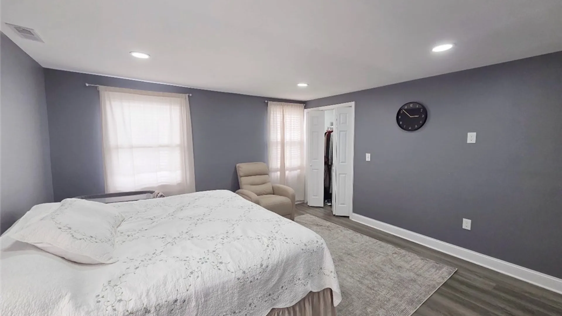 Property at 7 Lindbergh Court, Cheektowaga, NY 14225 14