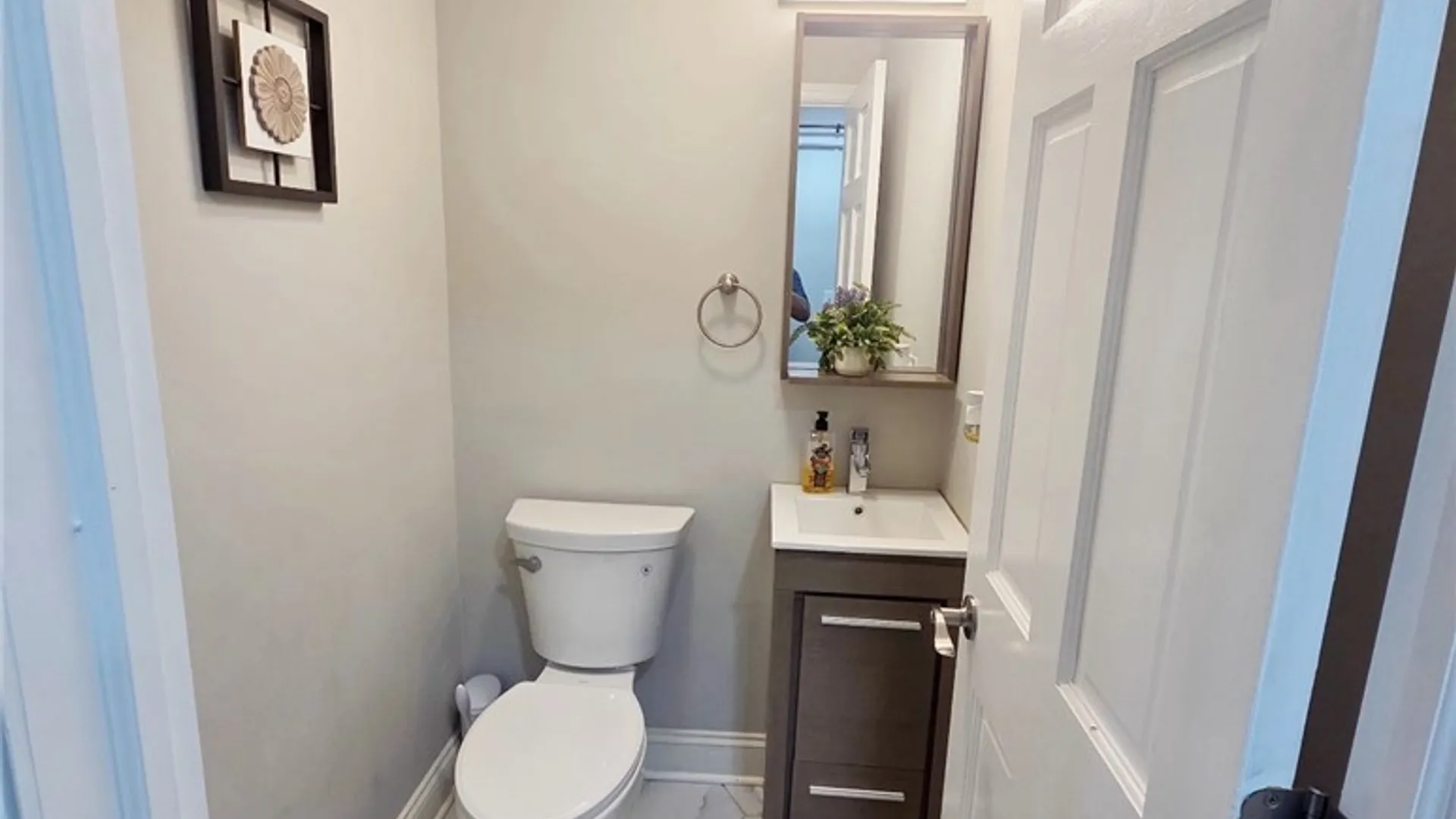 Property at 7 Lindbergh Court, Cheektowaga, NY 14225 20