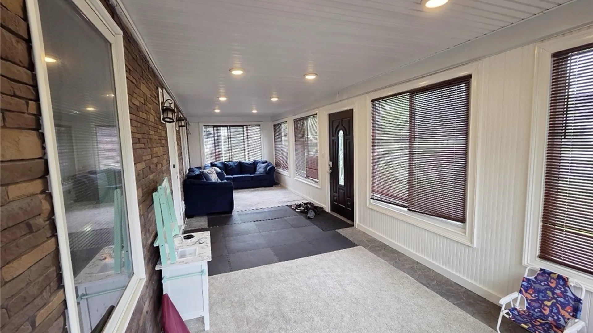 Property at 7 Lindbergh Court, Cheektowaga, NY 14225 35