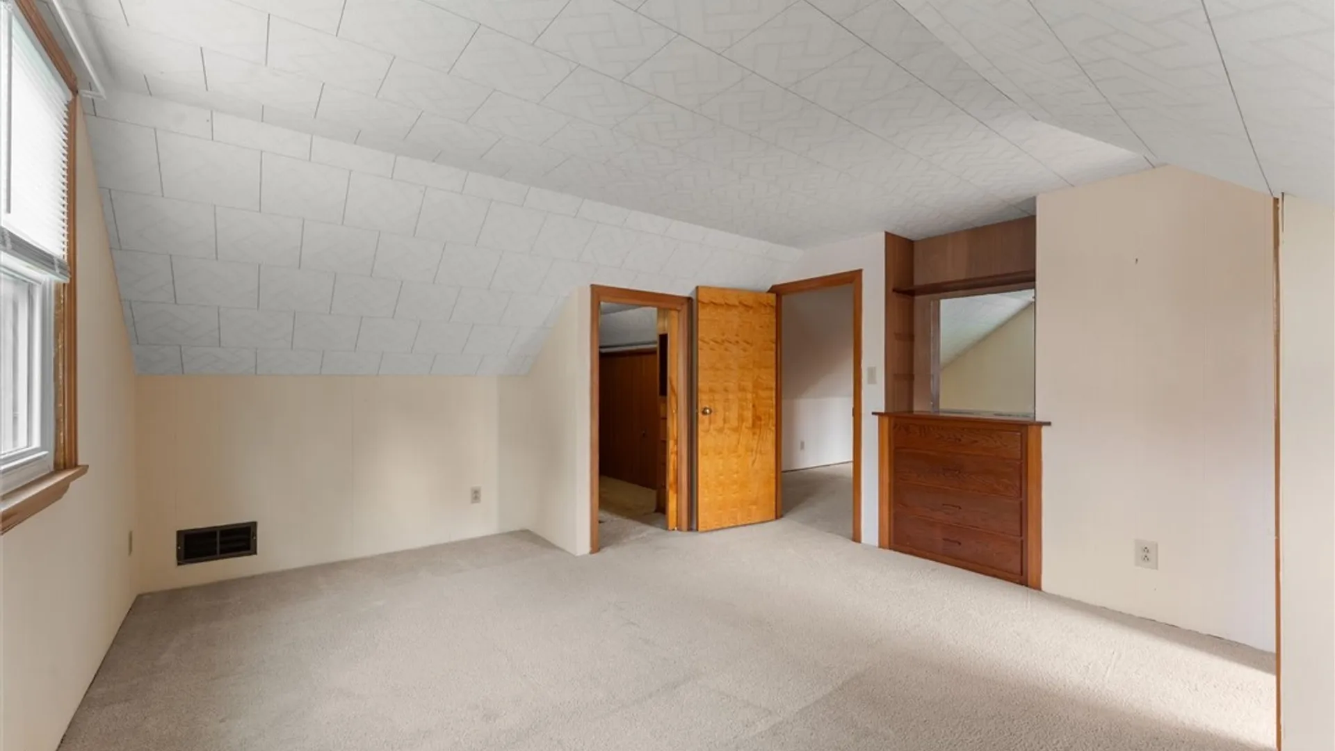 Property at 150 Dunning Avenue, Auburn, NY 13021 26