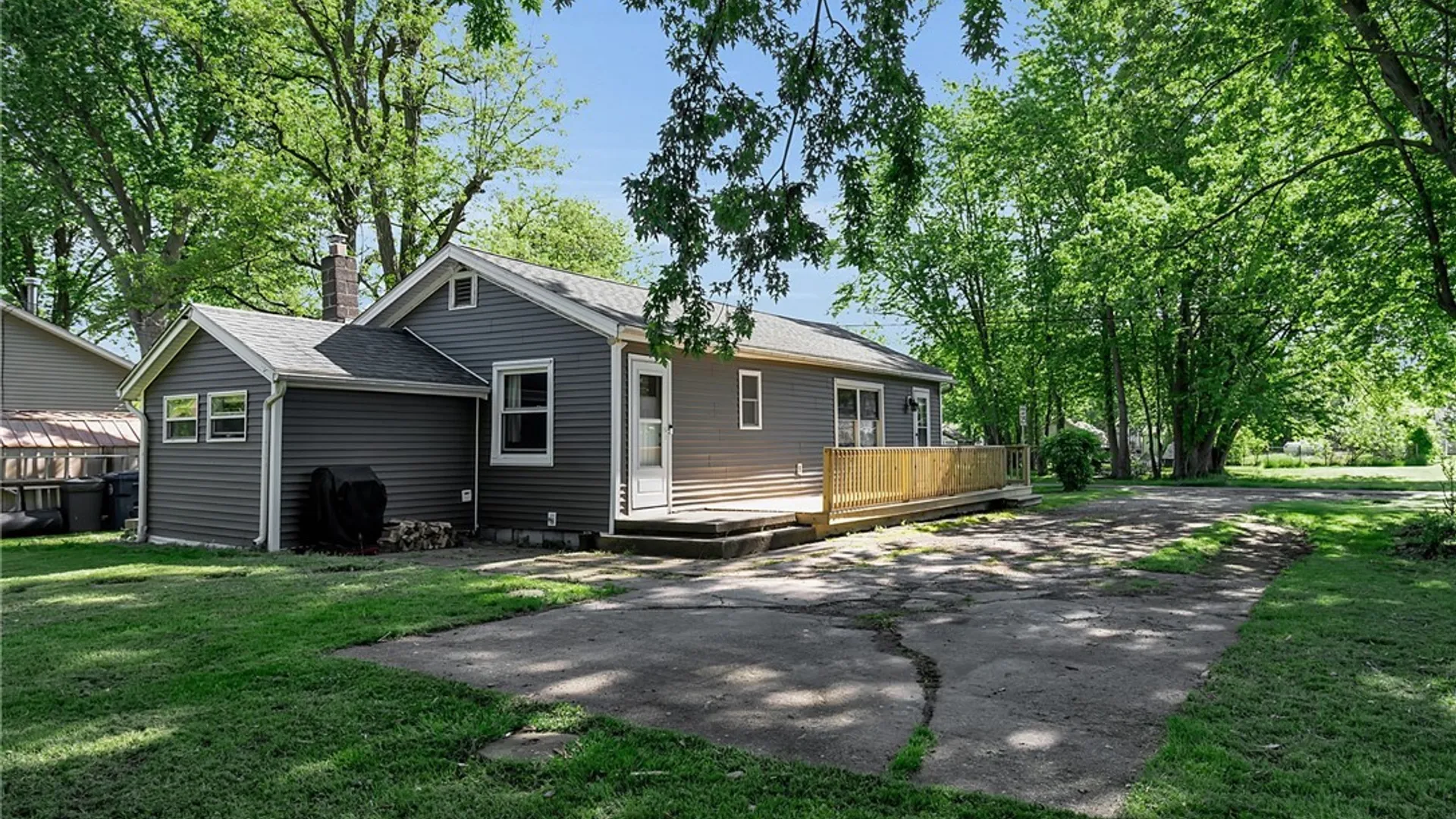 Property at 2344 Lincoln Avenue, Wilson, NY 14172 38