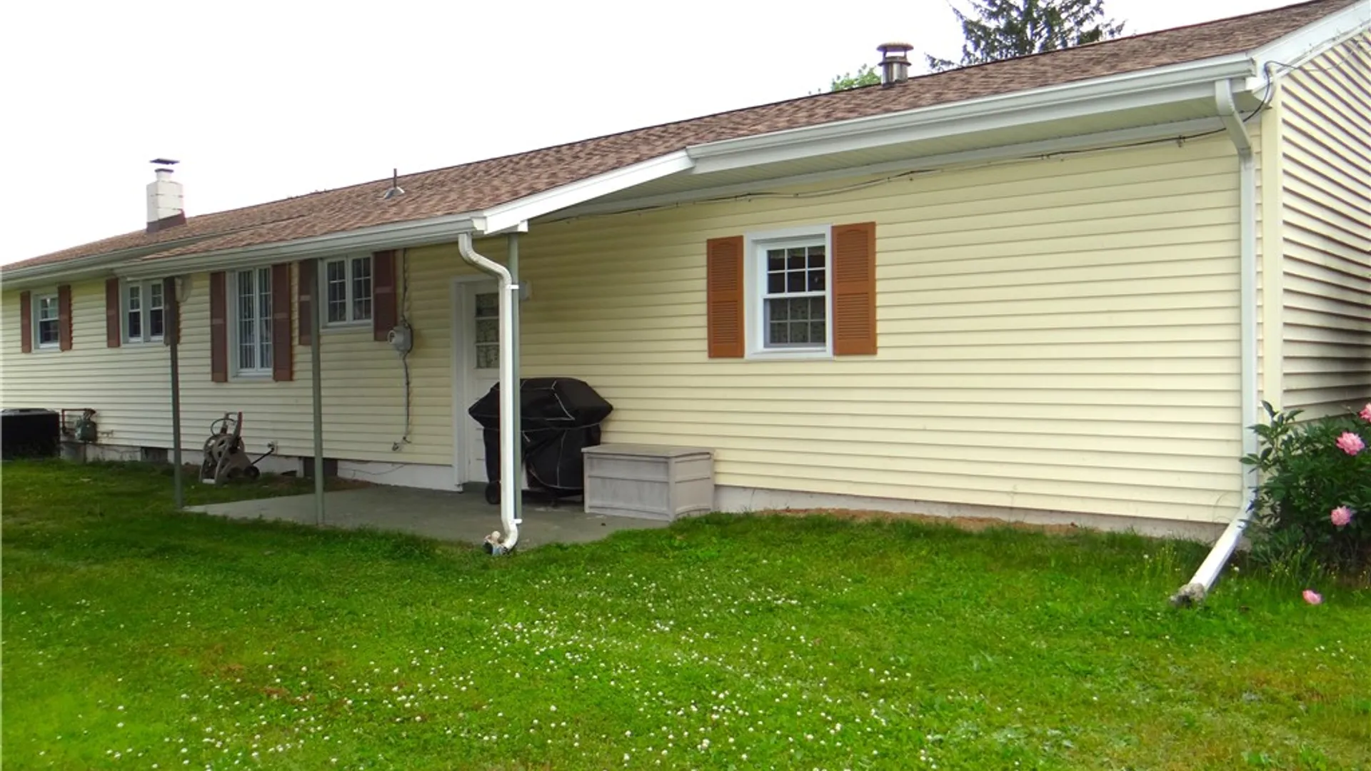 Property at 16 Deo Street, Big Flats, NY 14845 33