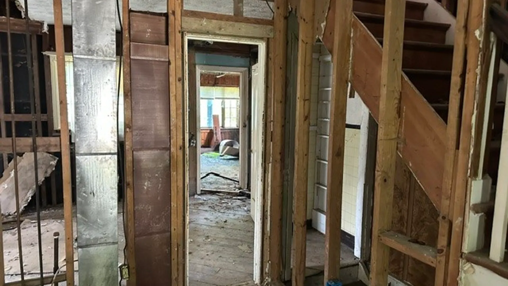 Property at 832 Maple Avenue, Elmira City, NY 14904 4