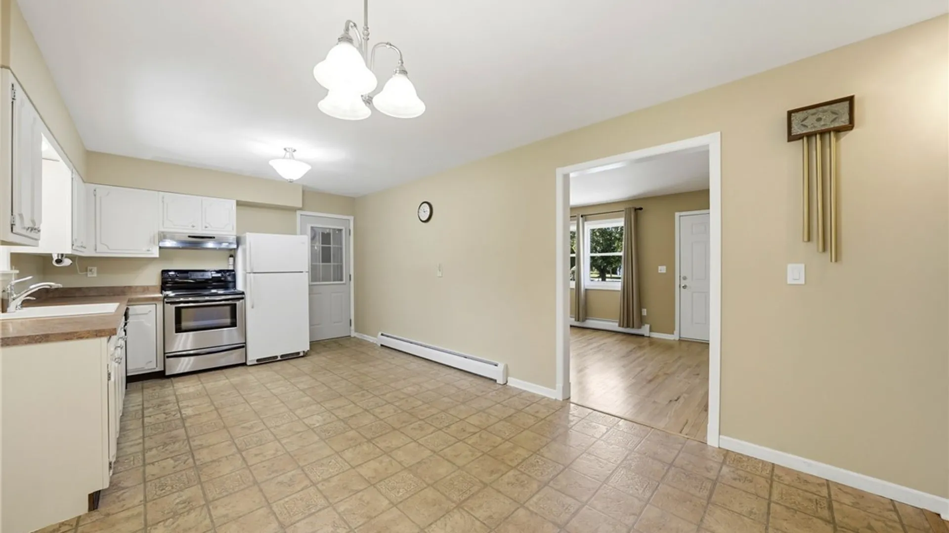 Property at 5495 Irish Road, Pendleton, NY 14120 13