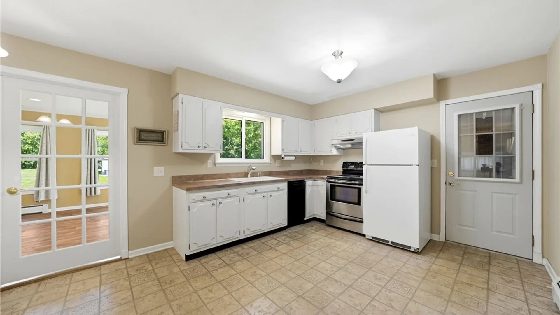 Property at 5495 Irish Road, Pendleton, NY 14120 10