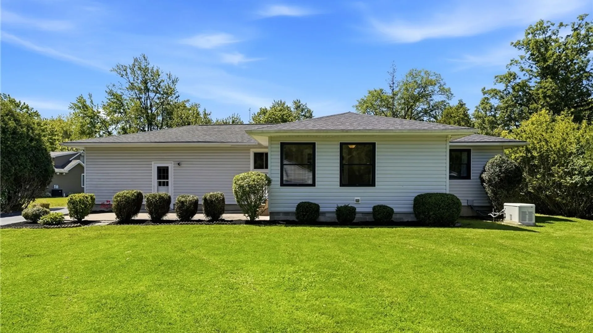 Property at 5495 Irish Road, Pendleton, NY 14120 44