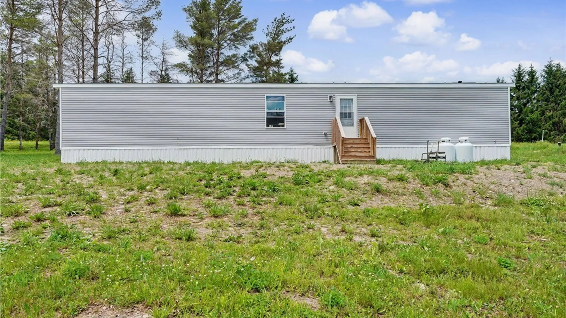 Property at 2011 Edmunds Road, Freedom, NY 14065 3